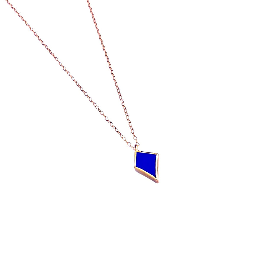 9ct gold pendant set with abstract lapis lazuli