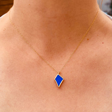 gold and lapis lazuli pendant